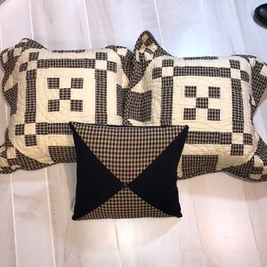 Longaberger throw pillows set of 3